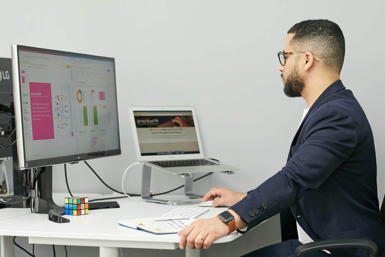 IT dashboard displaying real-time network performance and optimization metrics