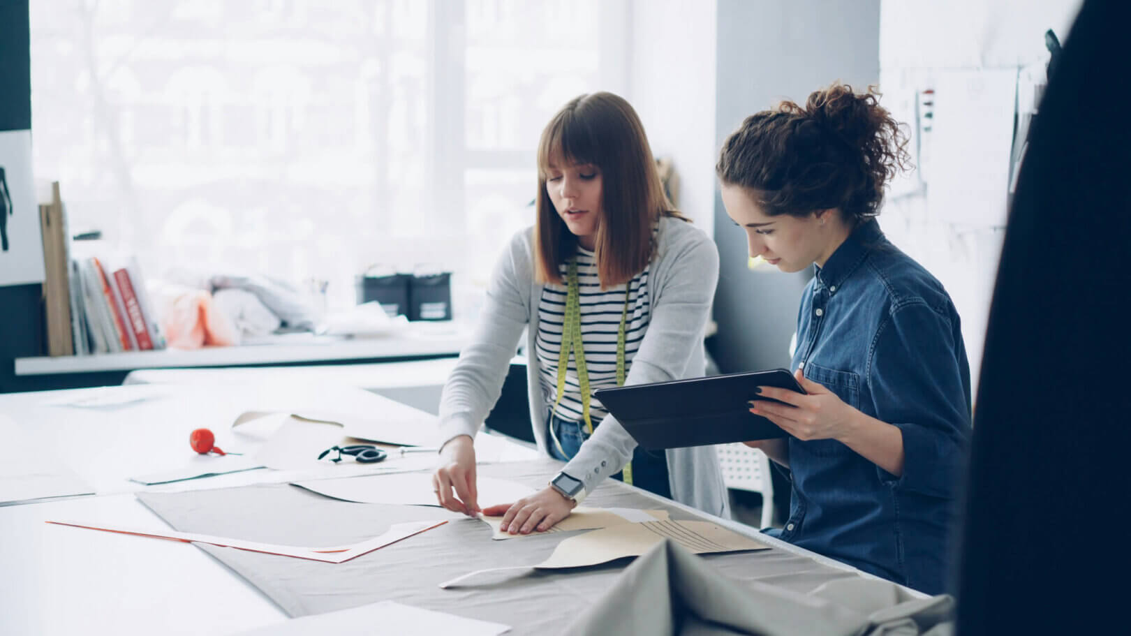 Business professional receiving remote tech support